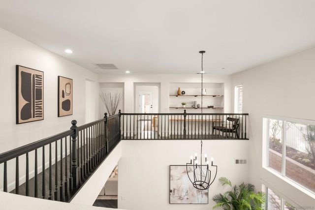 2002 Pointe Pkwy, San Diego, CA 91978