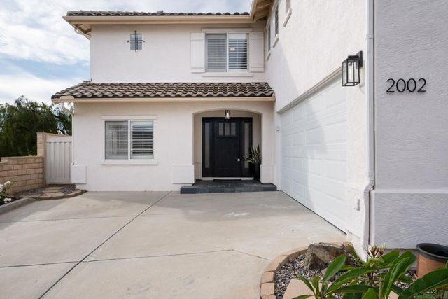 2002 Pointe Pkwy, San Diego, CA 91978