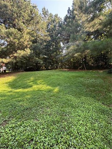 680 Dot Drive, Atlanta, GA 30349