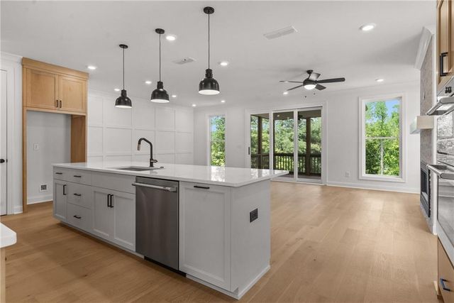 5693 Broad River View 443, Peachtree Corners, GA 30092