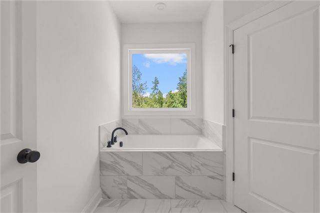 5693 Broad River View 443, Peachtree Corners, GA 30092