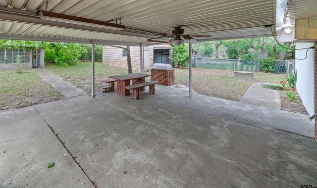 3024 Berryhill, Tyler, TX 75702