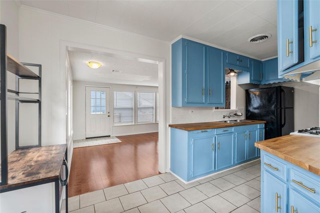 616 Teetshorn Street, Houston, TX 77009