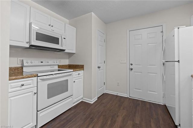 2017 Priya Street, Thomasville, NC 27360