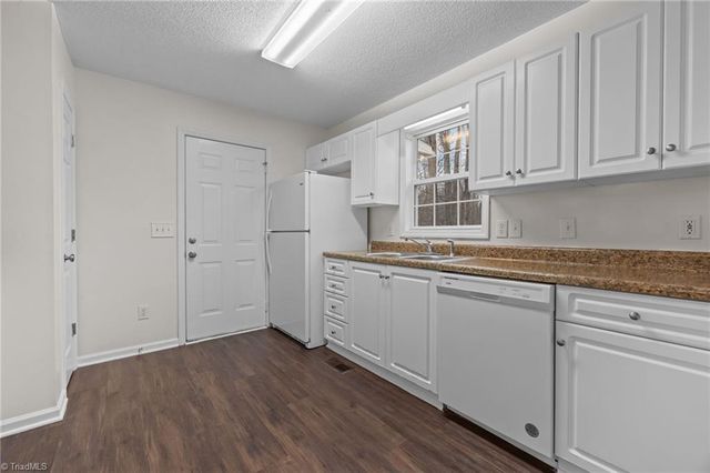 2017 Priya Street, Thomasville, NC 27360