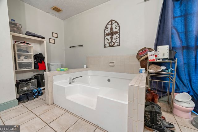 3157 Brooks Drive, Snellville, GA 30078