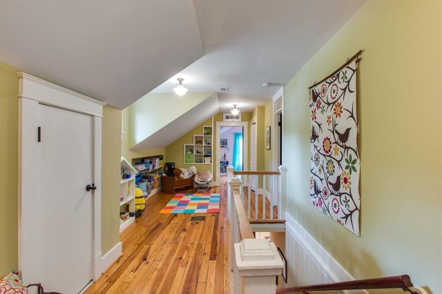 2901 Westmoreland Dr, Nashville, TN 37212