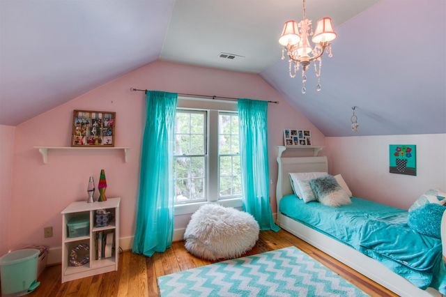 2901 Westmoreland Dr, Nashville, TN 37212