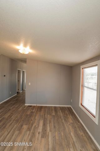 1510 Papershell Road, Carlsbad, NM 88220