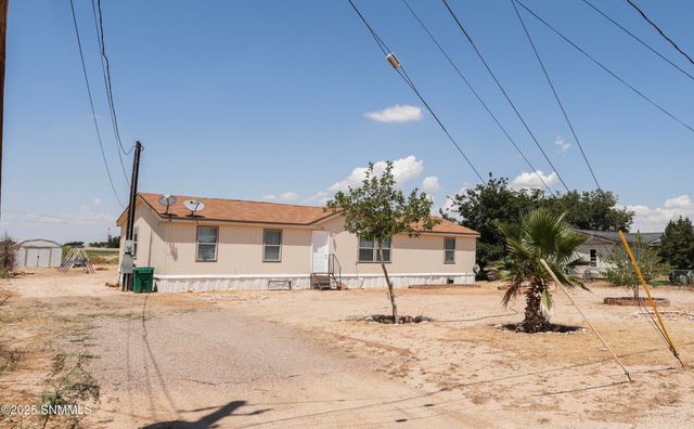 1510 Papershell Road, Carlsbad, NM 88220
