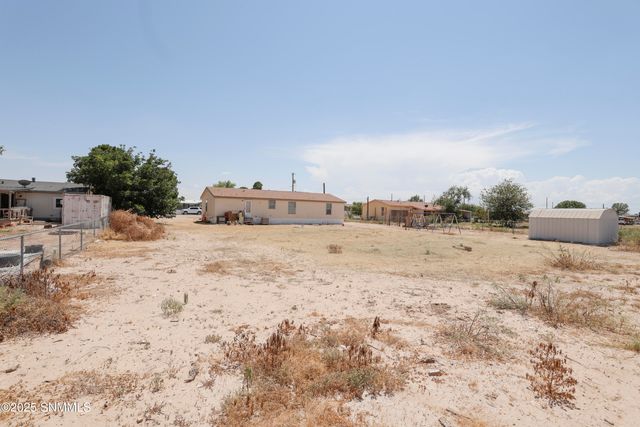 1510 Papershell Road, Carlsbad, NM 88220