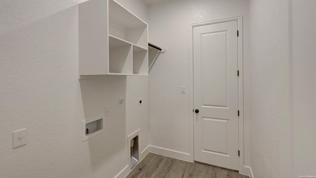 173 Mountain Oak, Castroville, TX 78009