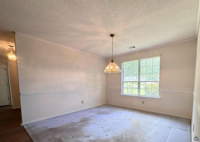 227 Crestwood Circle, Centerville, GA 31028