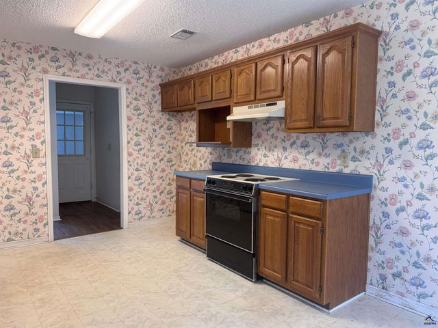 227 Crestwood Circle, Centerville, GA 31028
