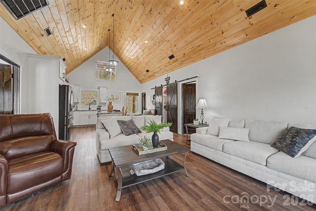 79 Abbey View Road, Bryson City, NC 28713