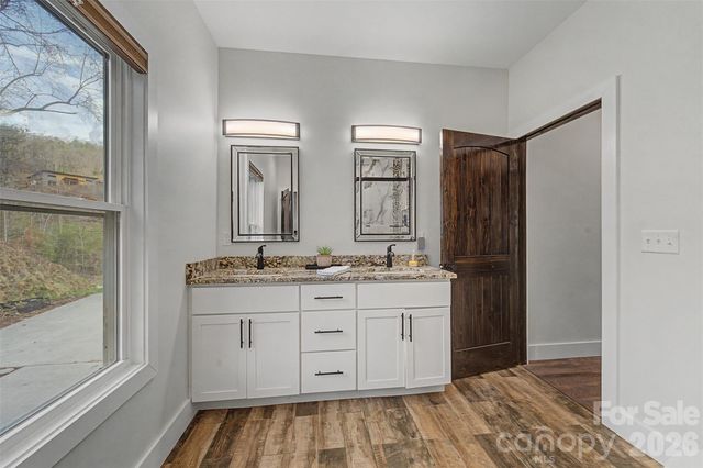 79 Abbey View Road, Bryson City, NC 28713