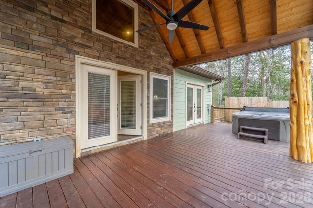 79 Abbey View Road, Bryson City, NC 28713