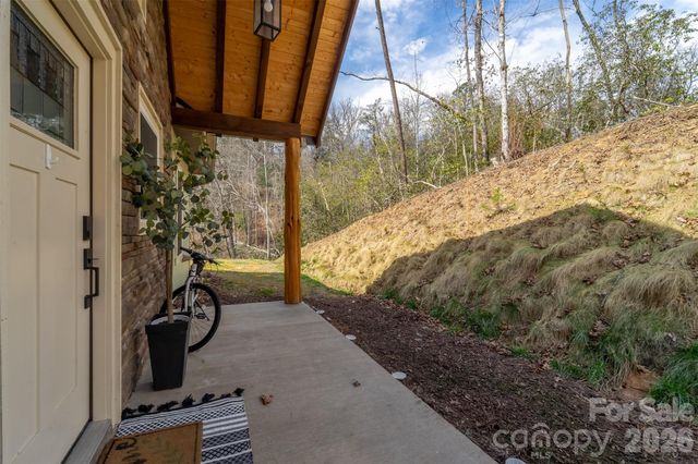 79 Abbey View Road, Bryson City, NC 28713