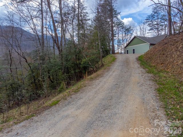 79 Abbey View Road, Bryson City, NC 28713