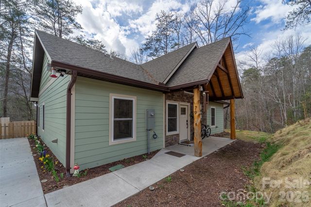 79 Abbey View Road, Bryson City, NC 28713