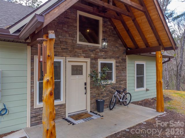 79 Abbey View Road, Bryson City, NC 28713