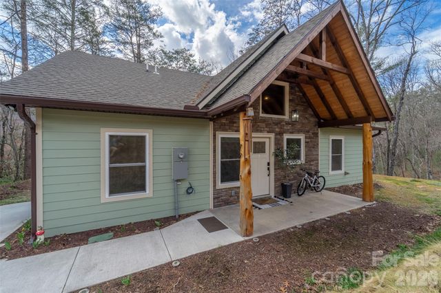 79 Abbey View Road, Bryson City, NC 28713