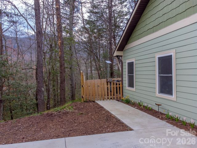79 Abbey View Road, Bryson City, NC 28713