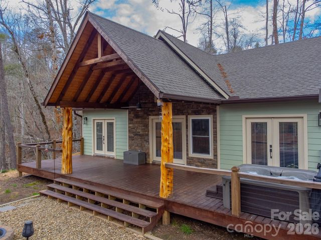 79 Abbey View Road, Bryson City, NC 28713