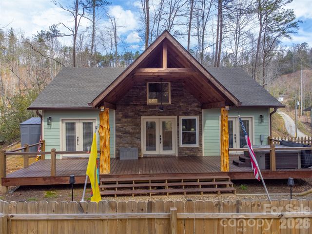79 Abbey View Road, Bryson City, NC 28713