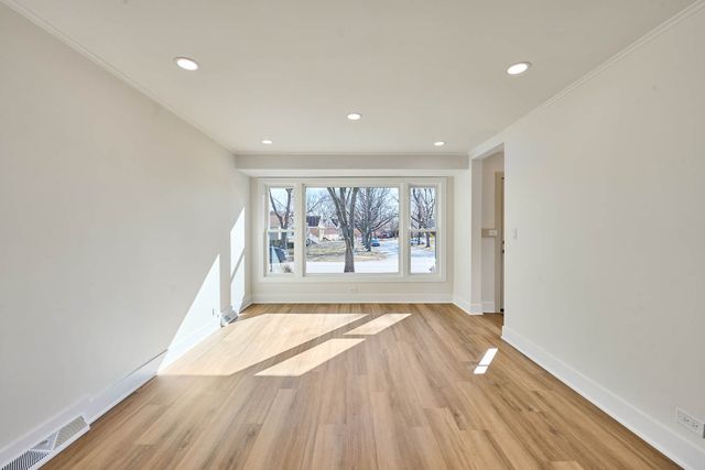 4232 W 109th Street, Oak Lawn, IL 60453