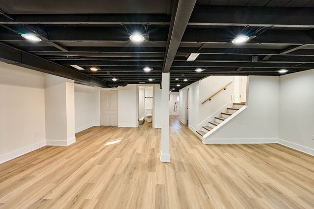 4232 W 109th Street, Oak Lawn, IL 60453