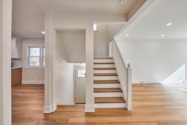 4232 W 109th Street, Oak Lawn, IL 60453