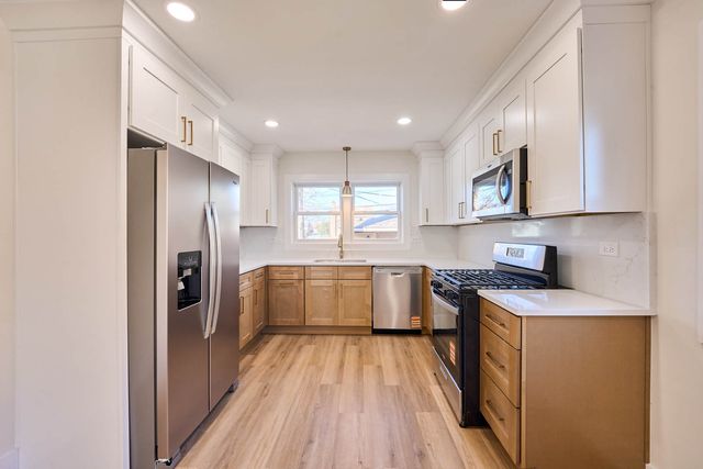 4232 W 109th Street, Oak Lawn, IL 60453