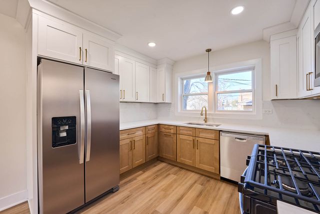 4232 W 109th Street, Oak Lawn, IL 60453