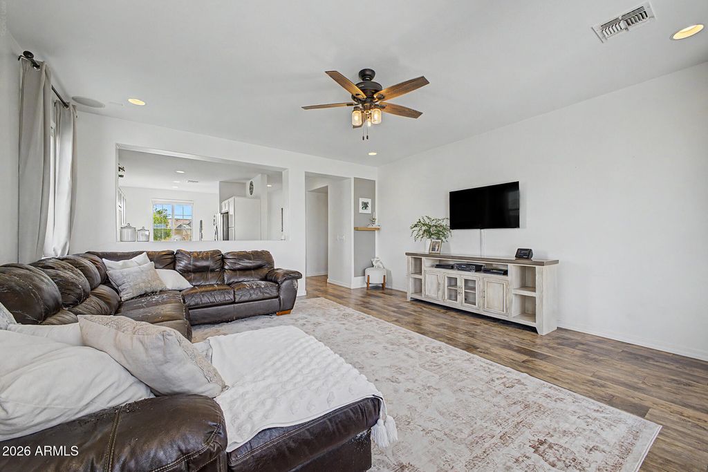 256 S 192ND Drive, Buckeye, AZ 85326 — photo 4