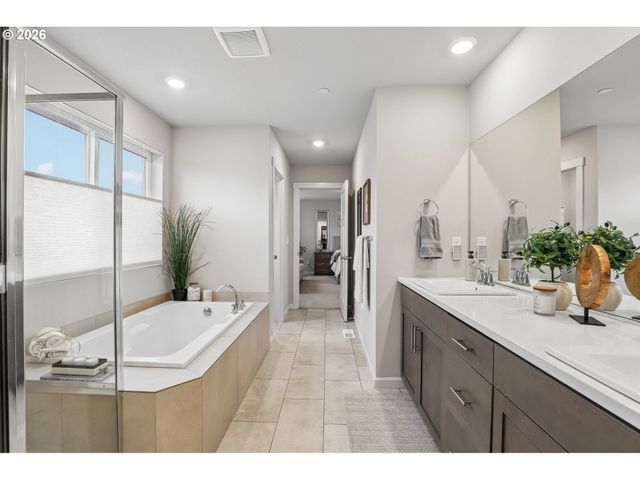 805 S 27TH Pl, Ridgefield, WA 98642