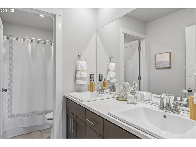 805 S 27TH Pl, Ridgefield, WA 98642