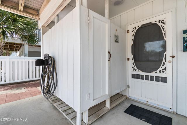 197 Brunswick Avenue W, Supply, NC 28462