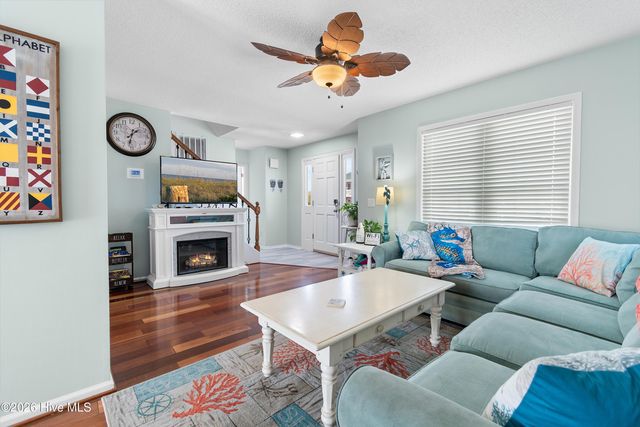 197 Brunswick Avenue W, Supply, NC 28462