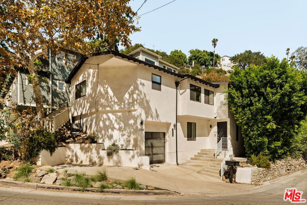 2228 Laurel Canyon Boulevard, Los Angeles, CA 90046 — exterior