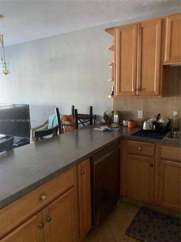 322 Taylor St 2D, Hollywood, FL 33019