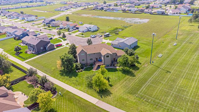 6132 18th Street S, Fargo, ND 58104