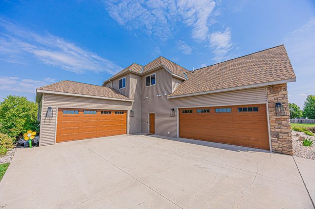 6132 18th Street S, Fargo, ND 58104