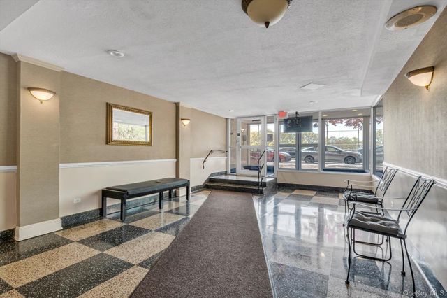 83-11 139 Street 1D, Briarwood, NY 11435