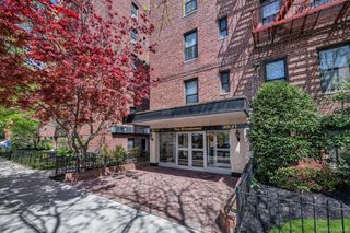 83-11 139 Street 1D, Briarwood, NY 11435