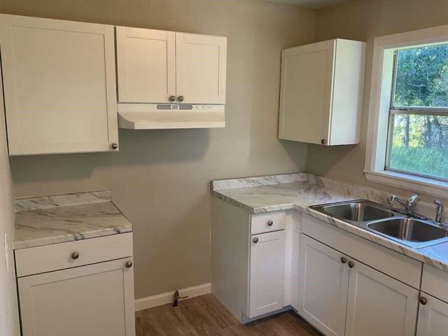 605 Palacios Street, El Campo, TX 77437