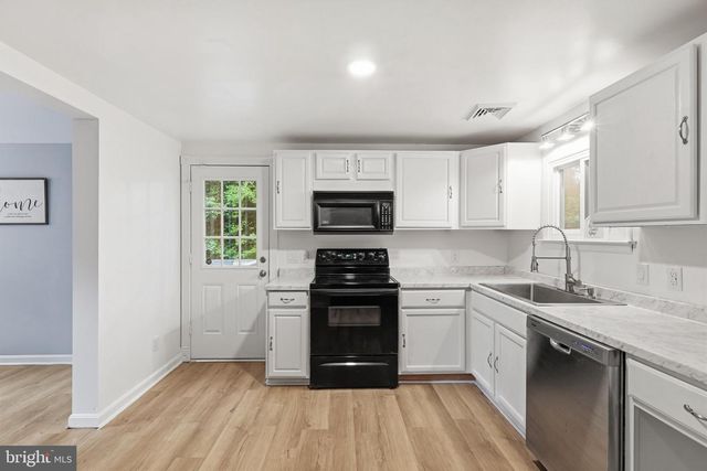 32 QUARRY RD, Stafford, VA 22554