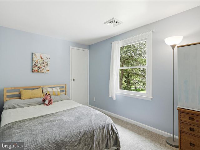 32 QUARRY RD, Stafford, VA 22554