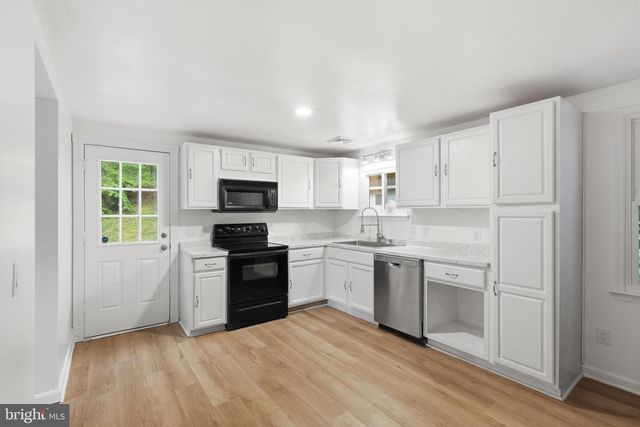 32 QUARRY RD, Stafford, VA 22554