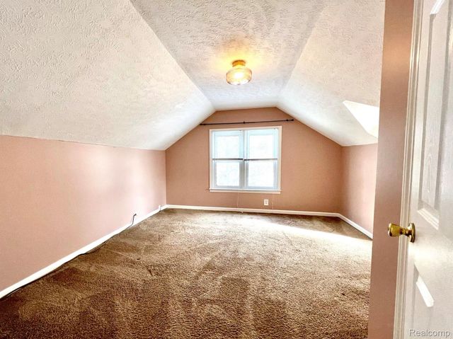 396 South Boulevard W, Rochester Hills, MI 48307